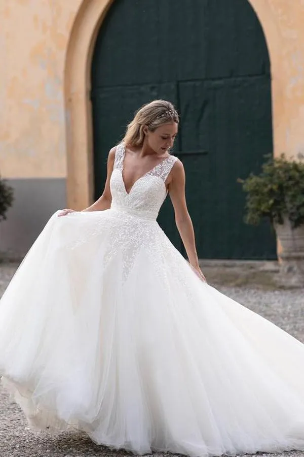 Luolandi Charming A Line Sequins Lace V Neck Chapel Train Wedding Dresses Sexy