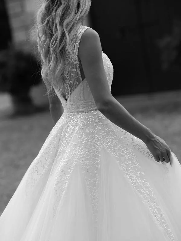 Luolandi Charming A Line Sequins Lace V Neck Chapel Train Wedding Dresses Sexy